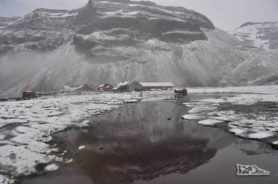 As ruínas da antiga estação baleeira de Stromness, na Geórgia do Sul